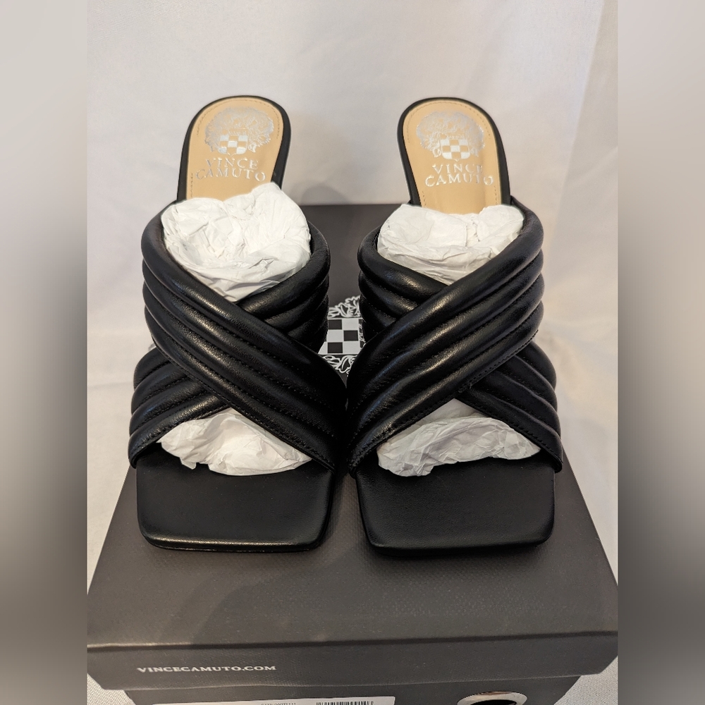 NIB Women's Vince Camuto Sarendie Sandal